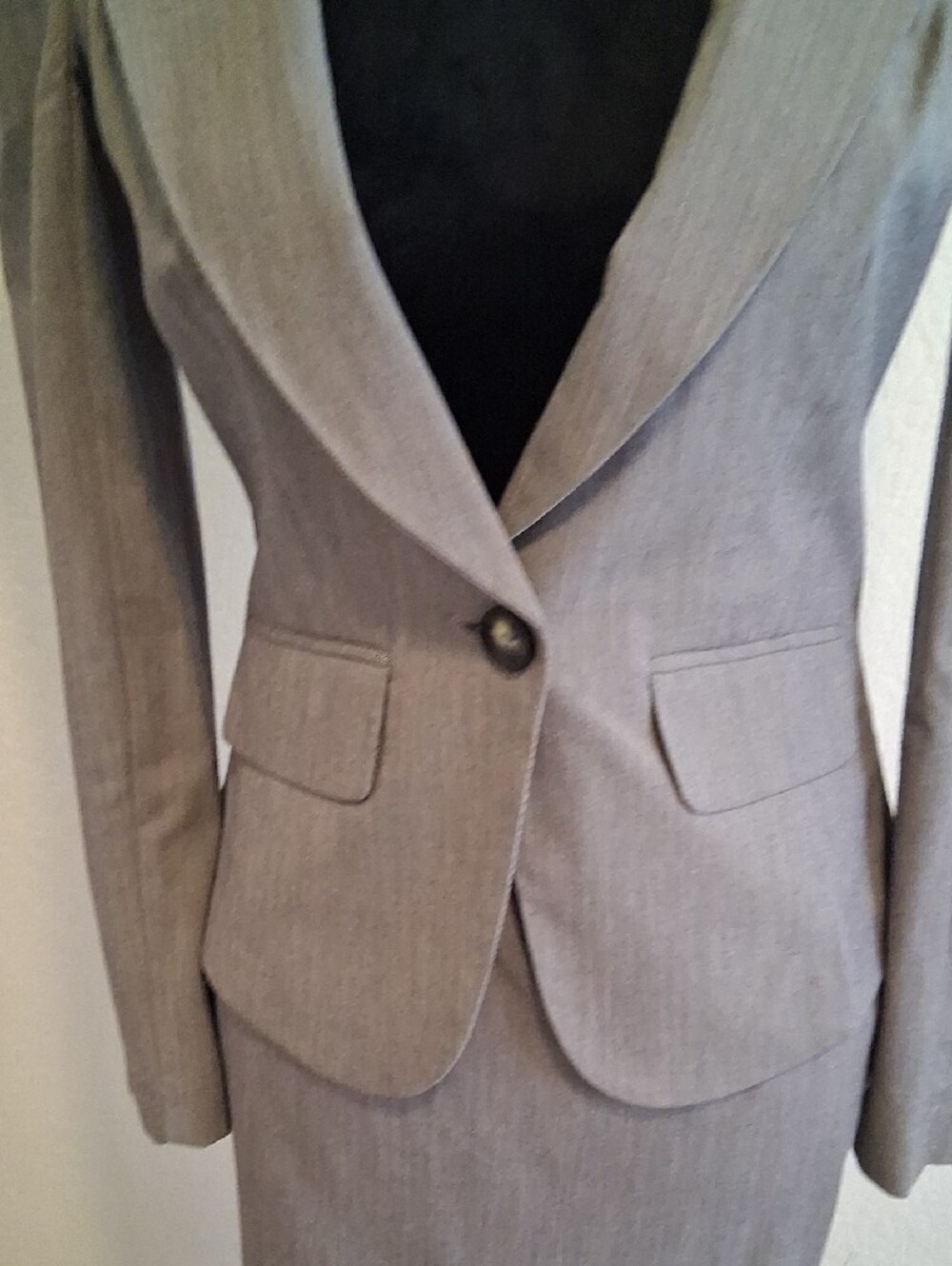 BCX Gray Single-Button Tailored Blazer And Ruffed Skirt. - Picture 3 of 13